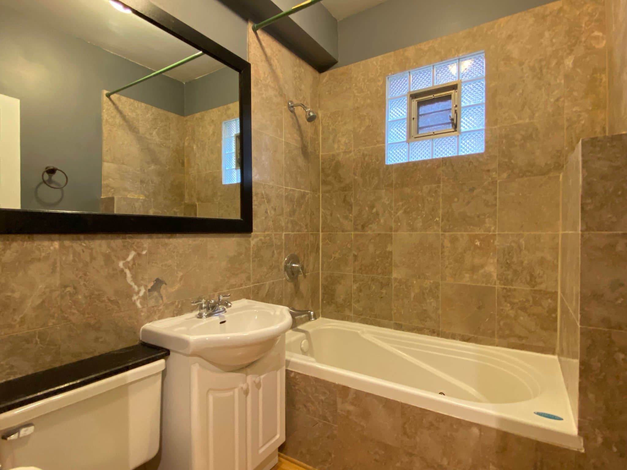 Chicago Condo: 3806 N Fremont St