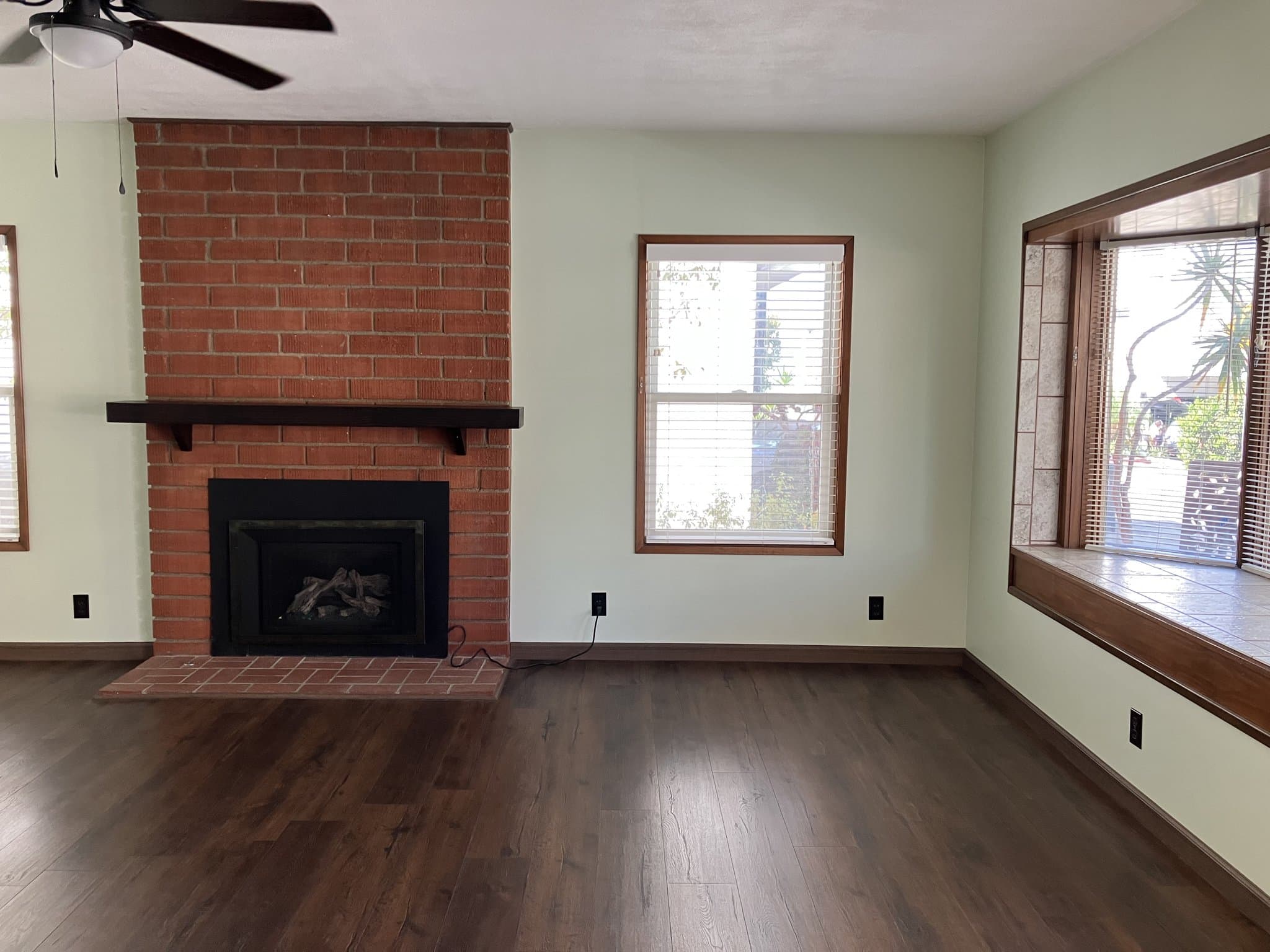 Manhattan Beach House: 424 28th St