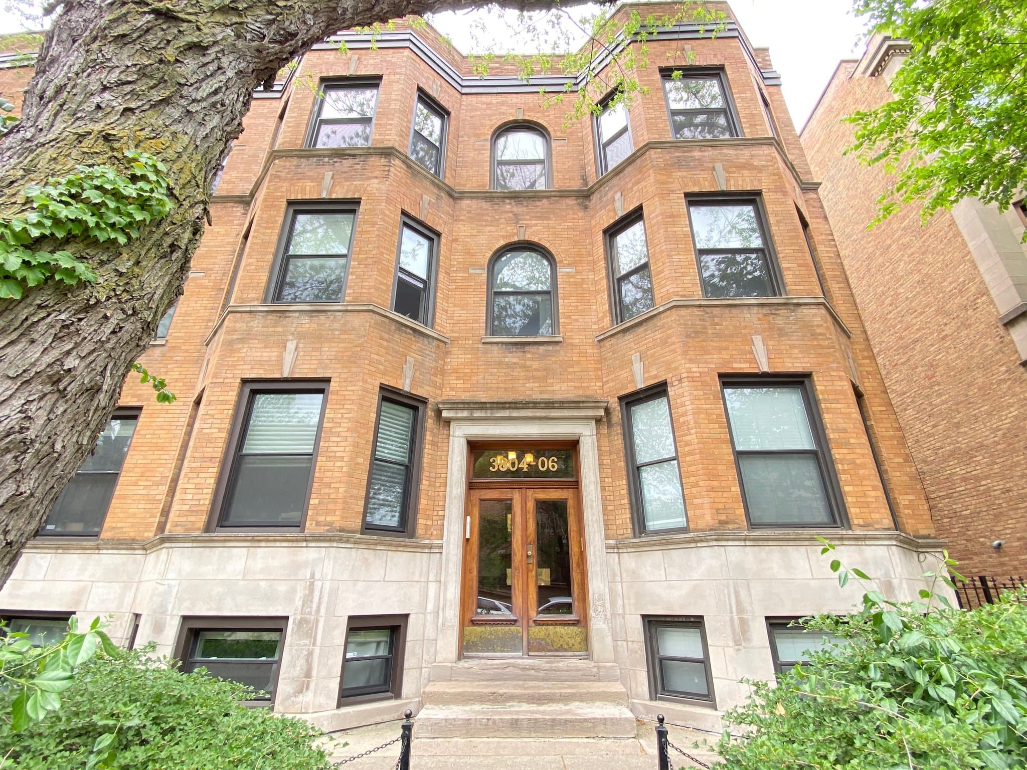 Chicago Condo: 3806 N Fremont St