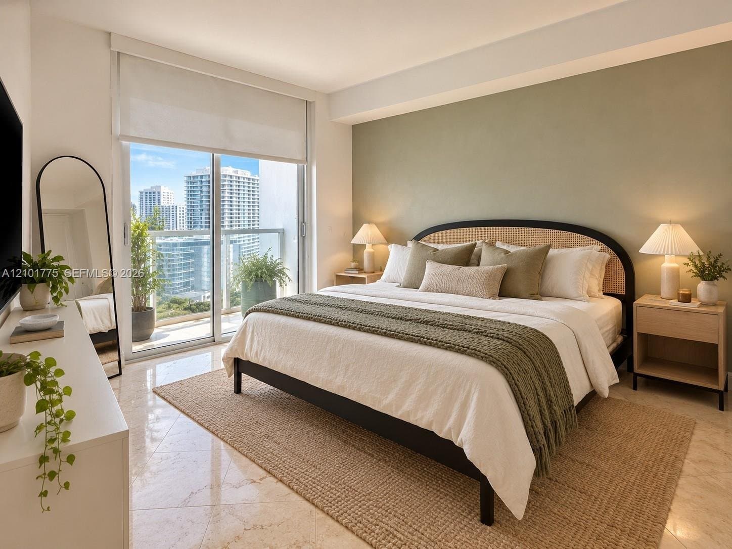 Miami Condo: 500 Brickell Ave