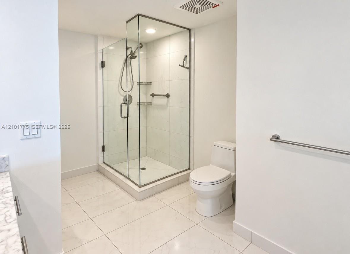 Miami Condo: 500 Brickell Ave