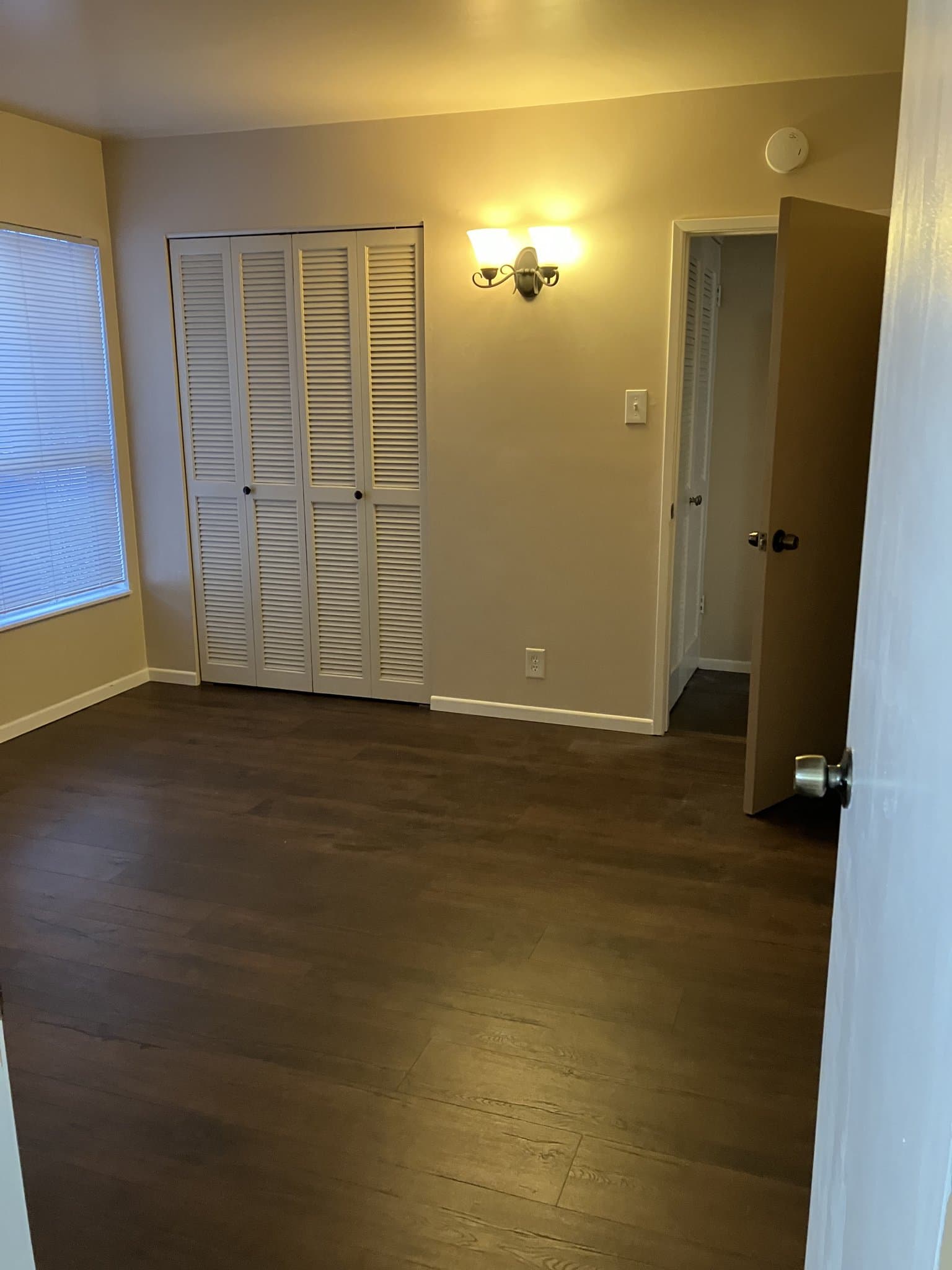 Manhattan Beach House: 424 28th St