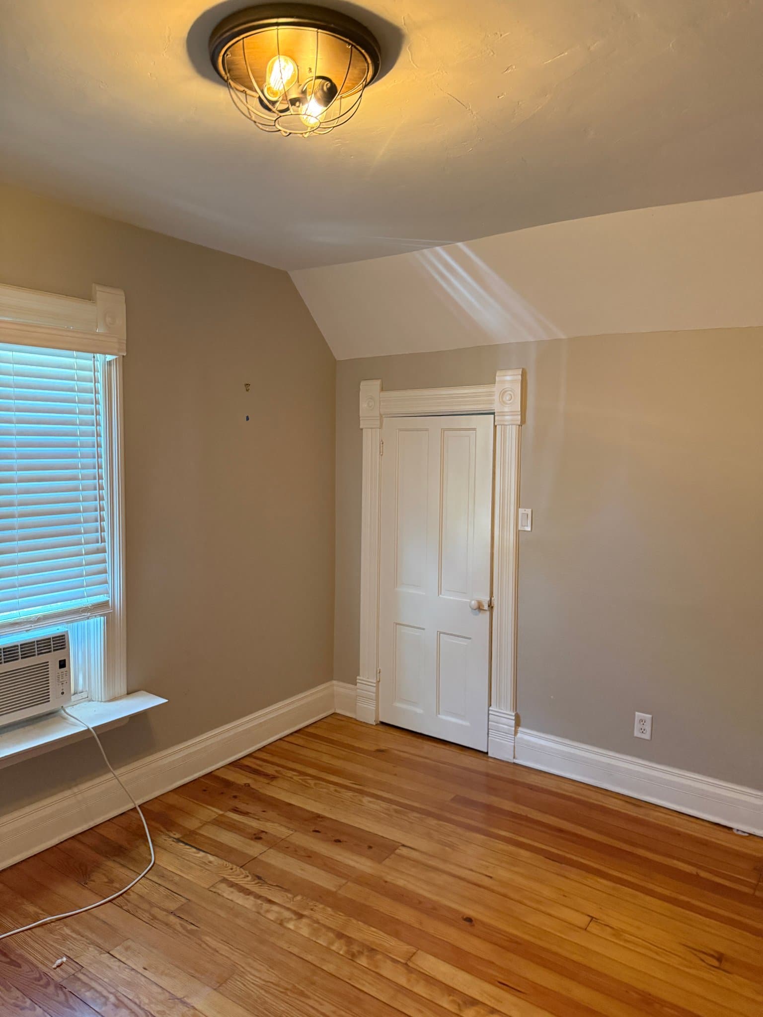 Colorado Springs House: 518 W Platte Ave