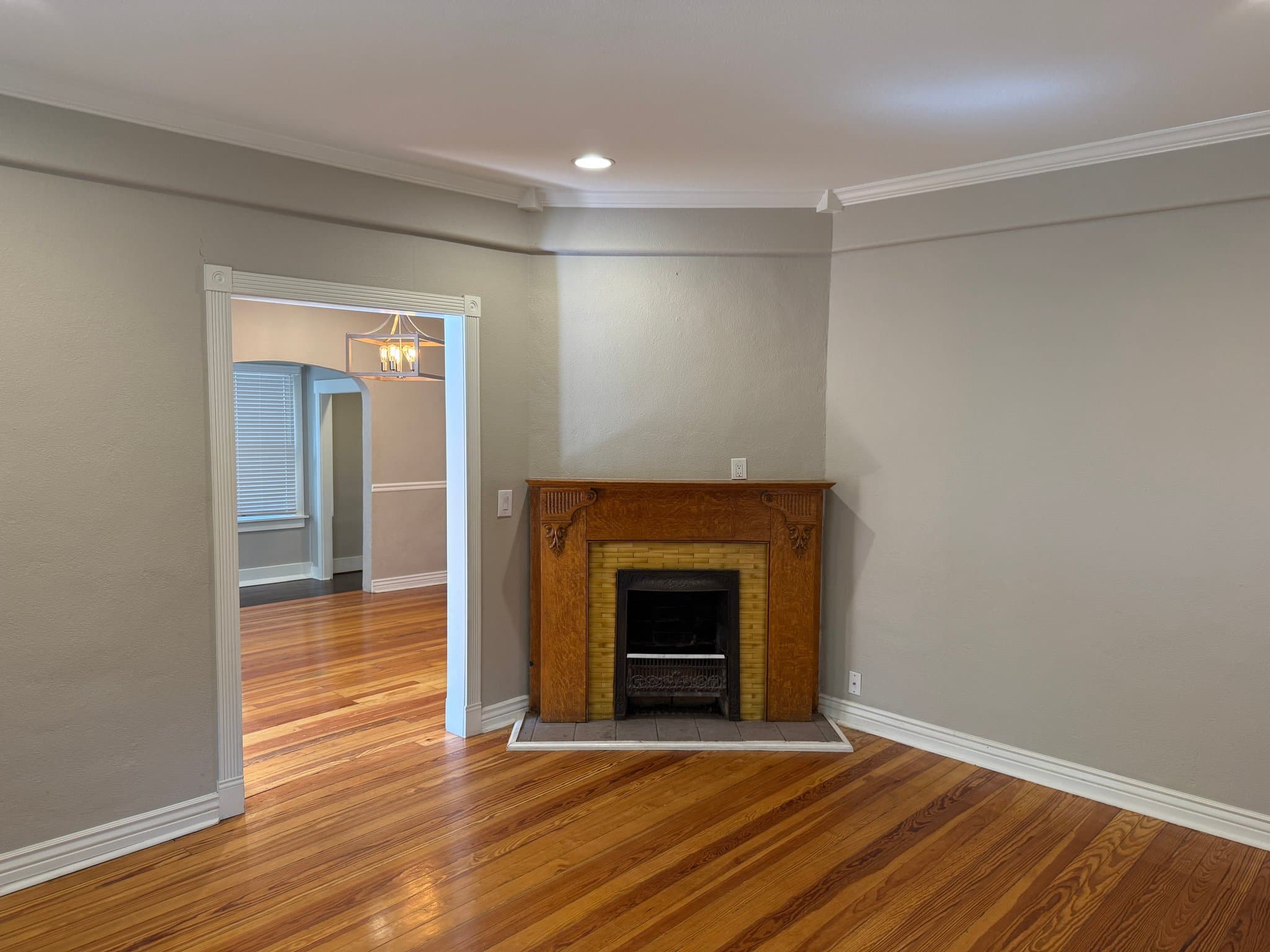 Colorado Springs House: 518 W Platte Ave
