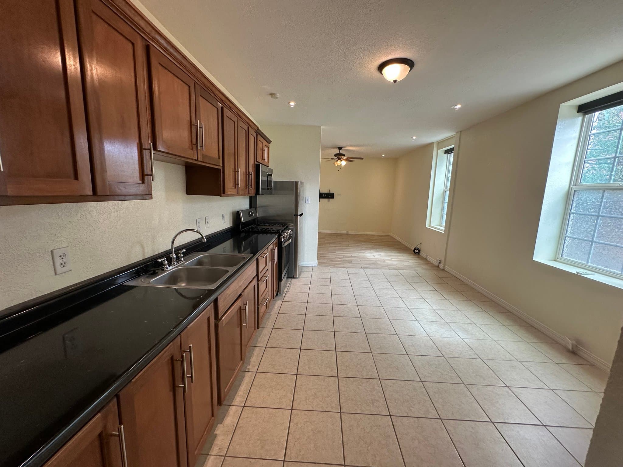 El Paso House: 2315 Myrtle AVE,