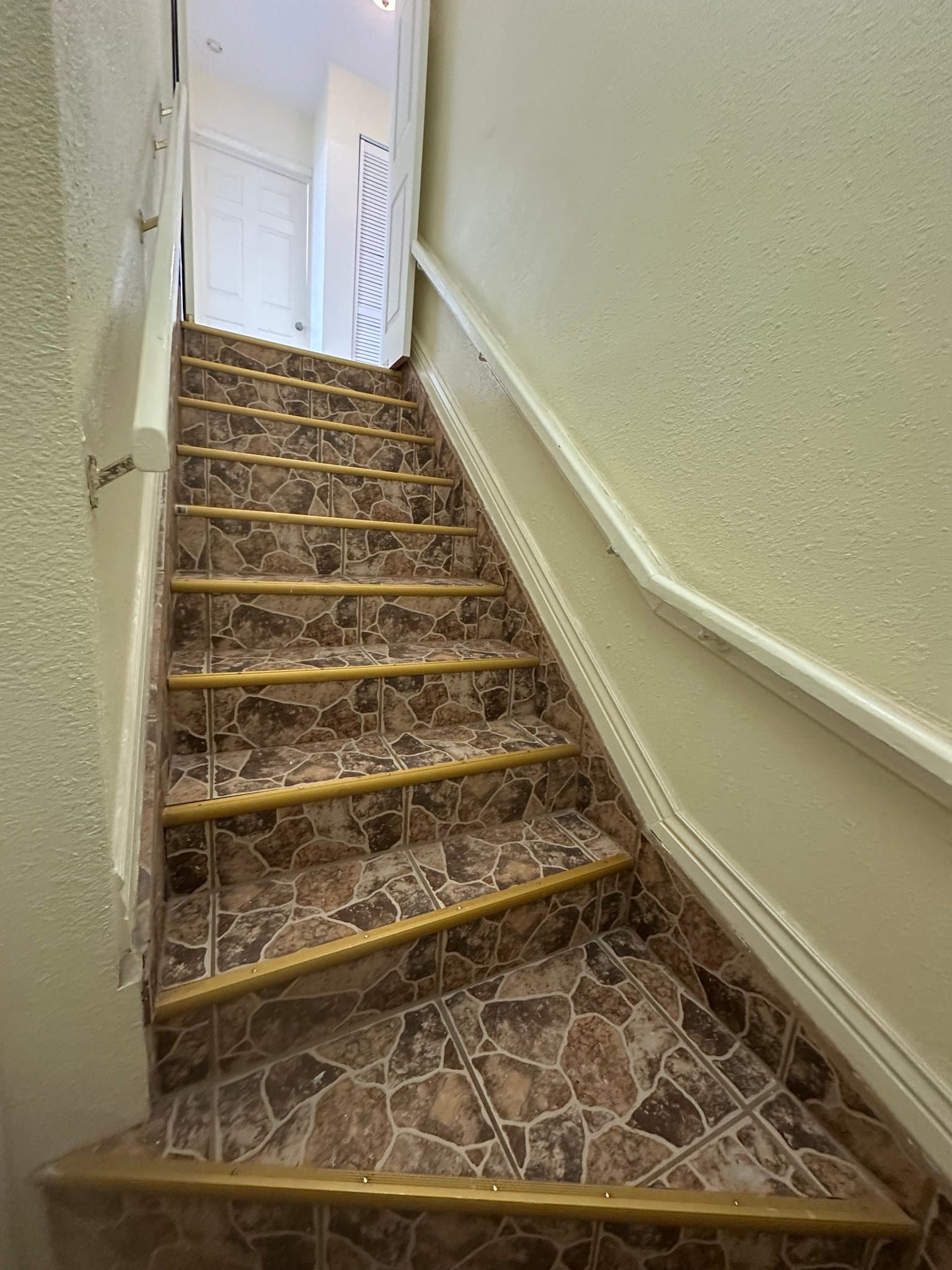 El Paso House: 2315 Myrtle AVE,