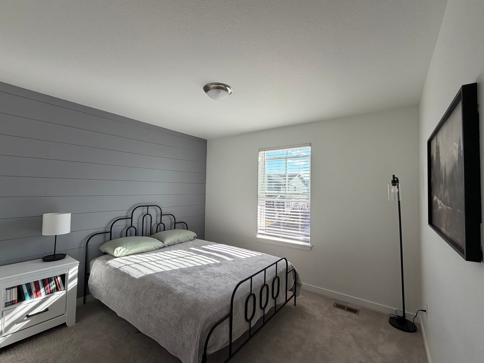 Aurora House: 24503 E Walsh Ave