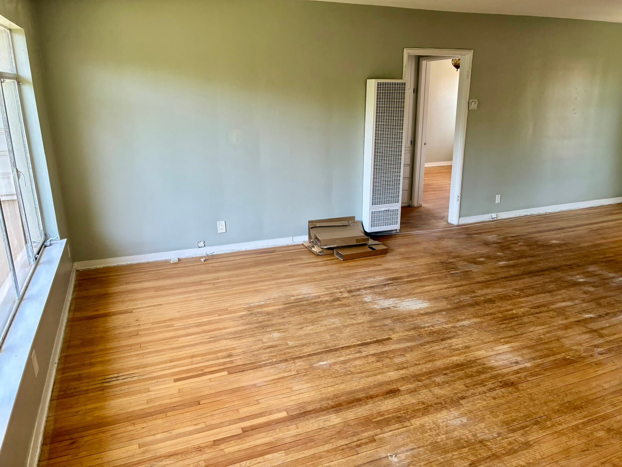 Los Angeles Apartment: 1214 S Bronson Ave #3