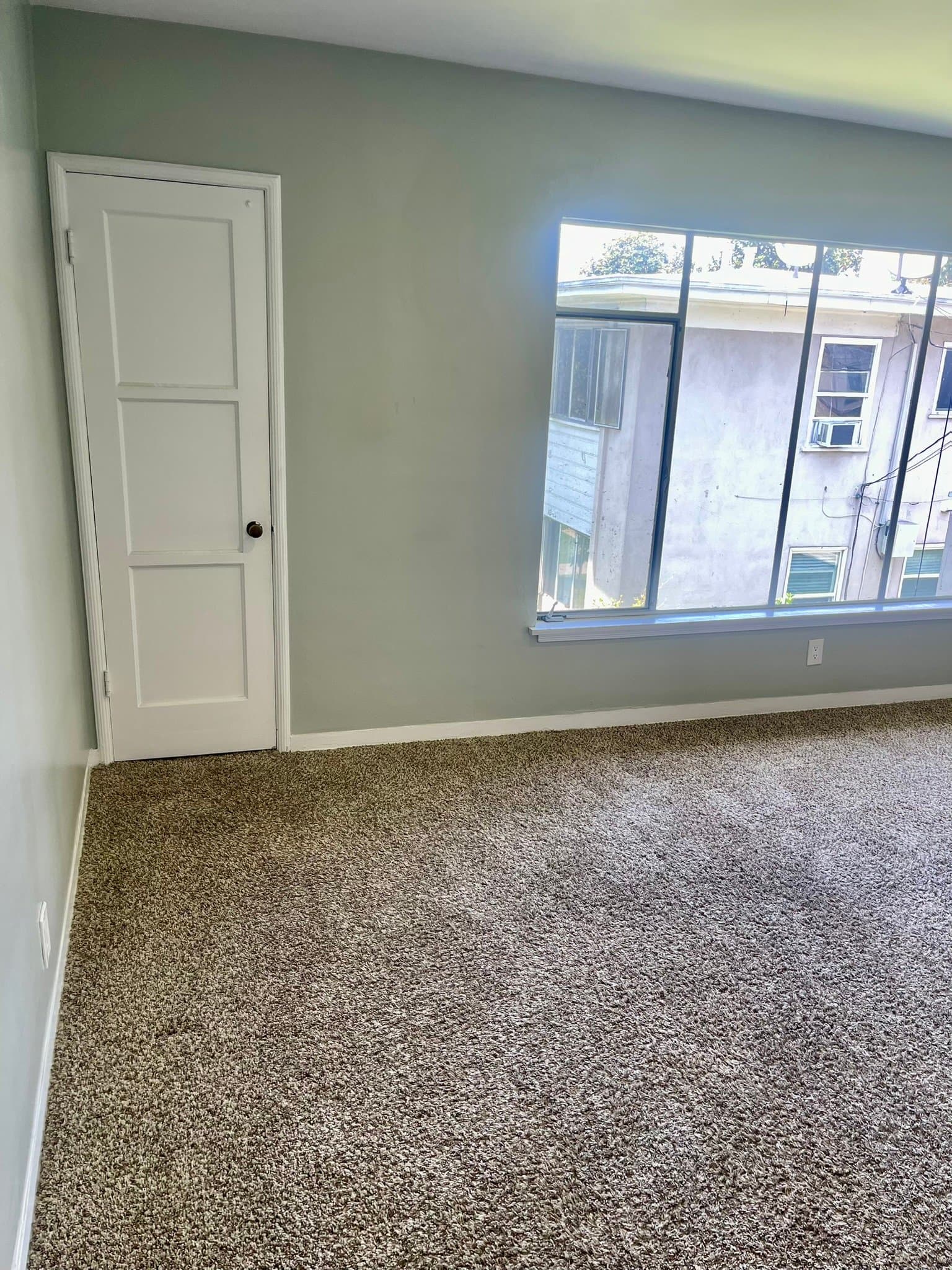 Los Angeles Apartment: 1214 S Bronson Ave #3