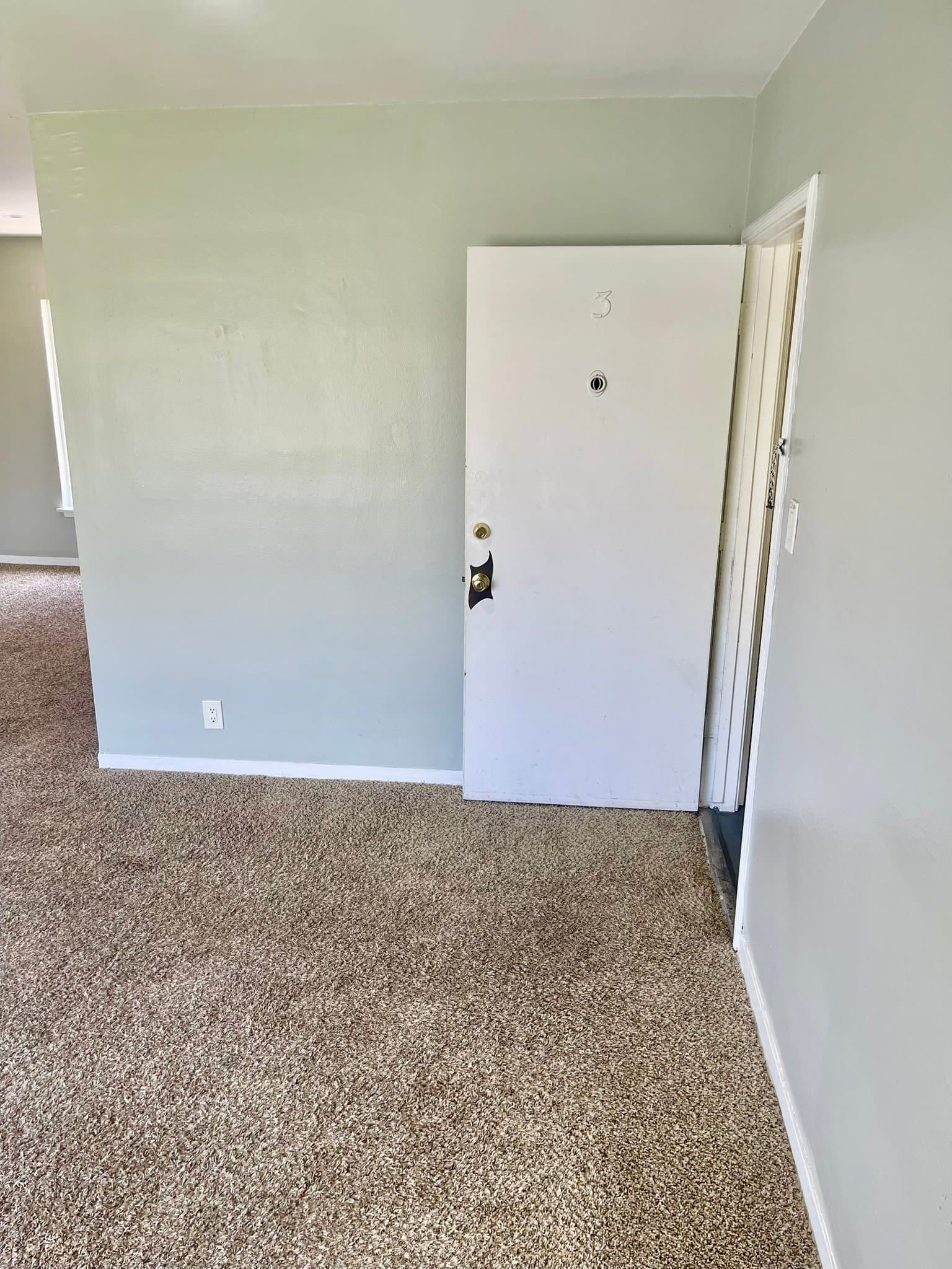 Los Angeles Apartment: 1214 S Bronson Ave #3