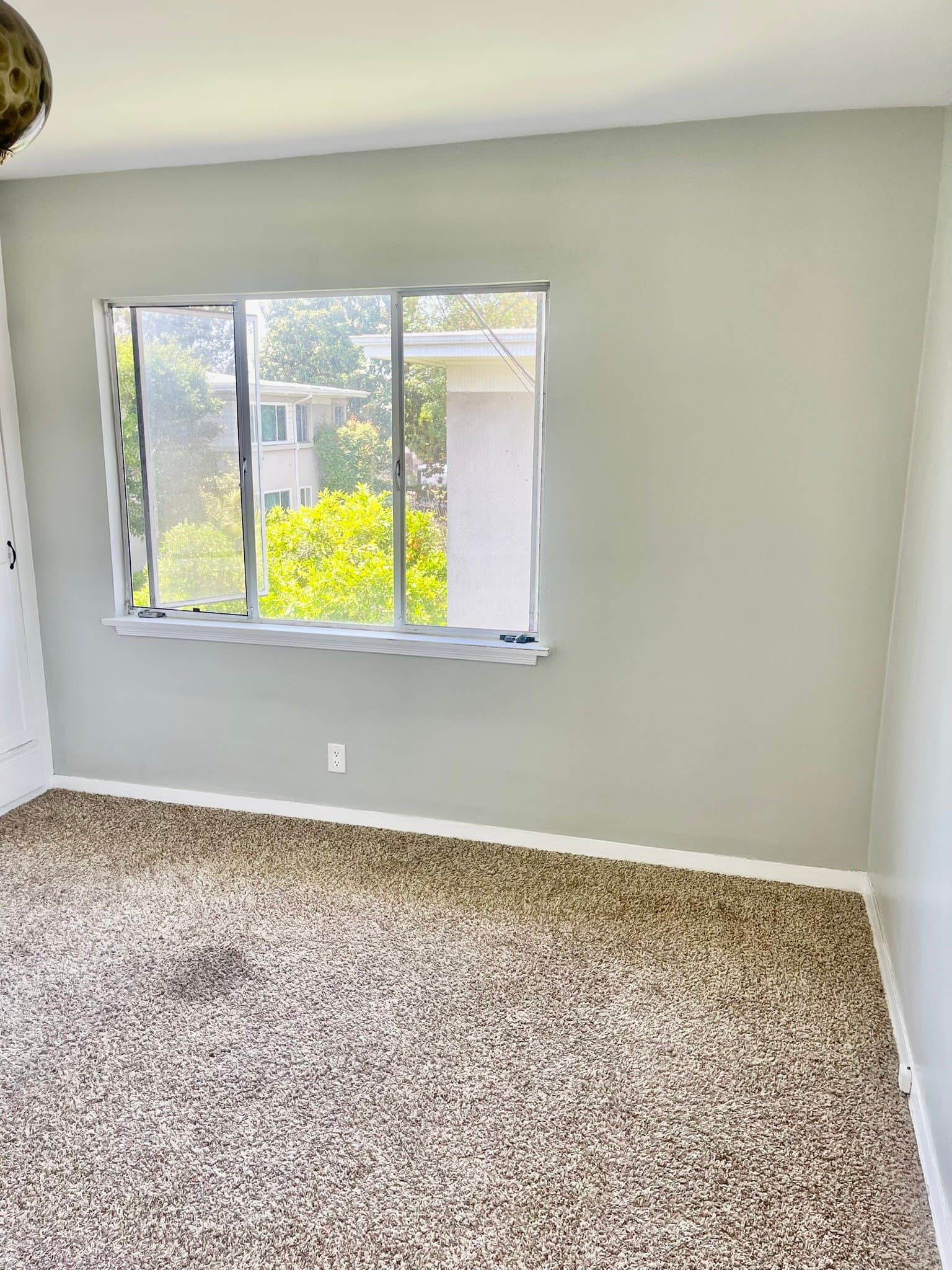 Los Angeles Apartment: 1214 S Bronson Ave #3