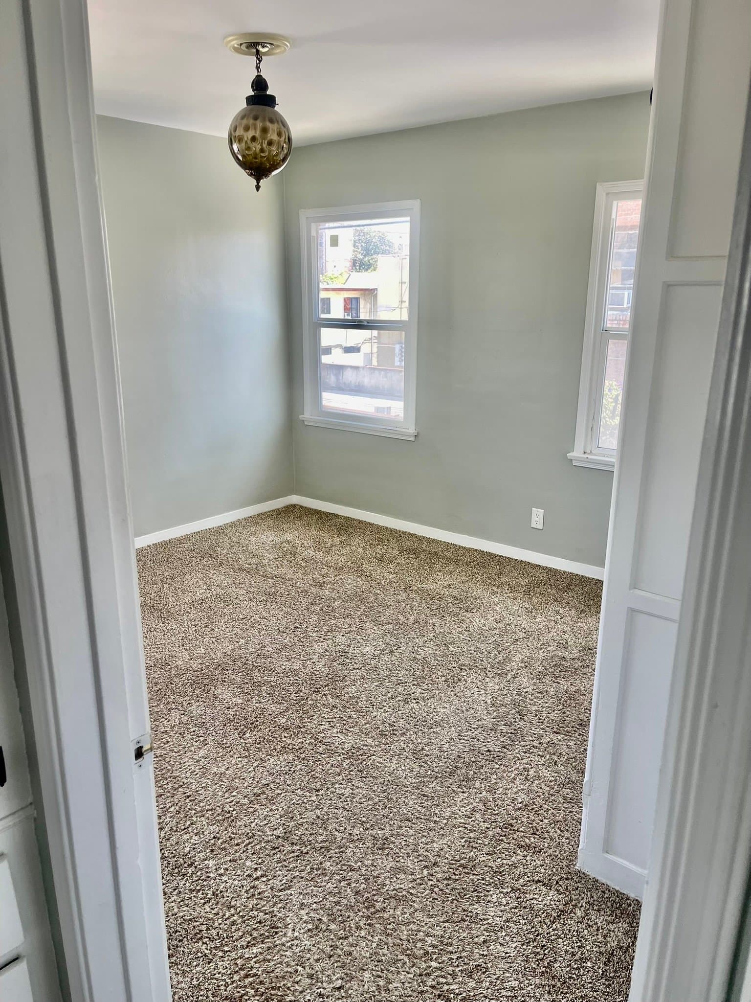 Los Angeles Apartment: 1214 S Bronson Ave #3