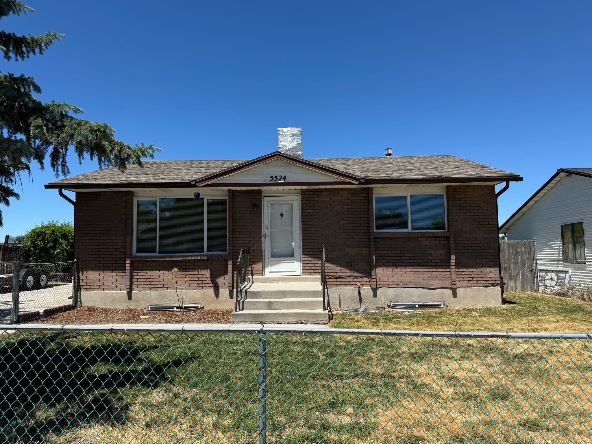 Kearns House: 5524 W Townsend Way