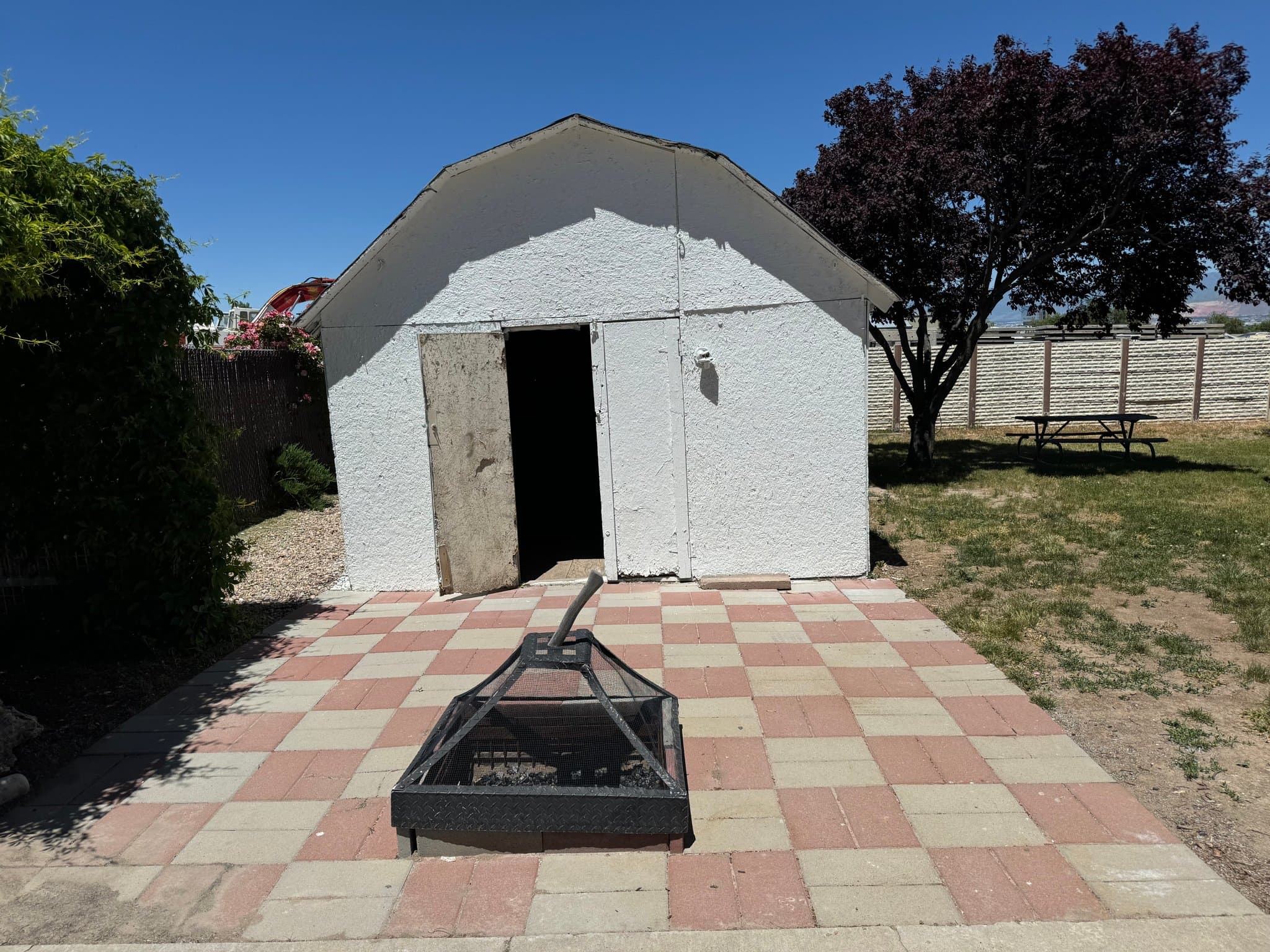 Kearns House: 5524 W Townsend Way