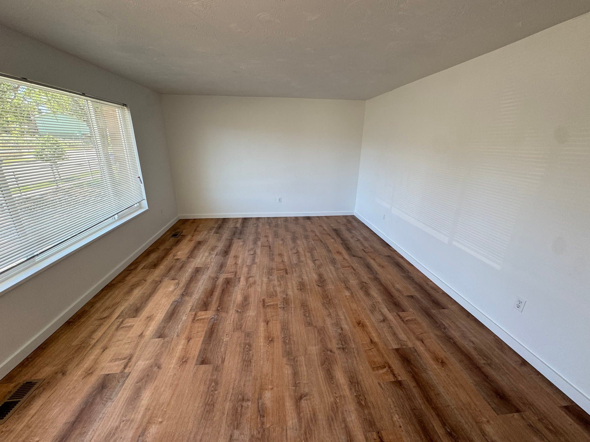Kearns House: 5524 W Townsend Way
