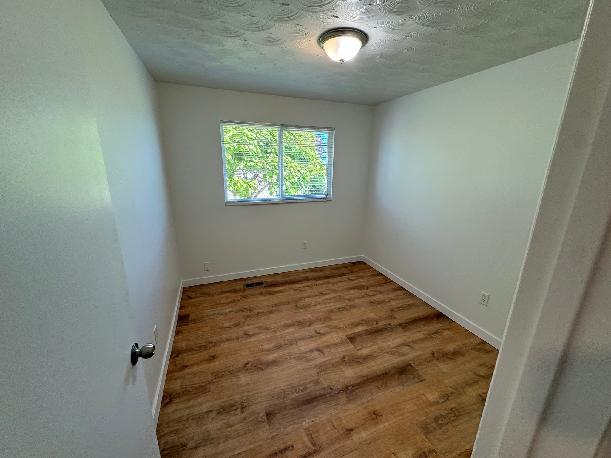 Kearns House: 5524 W Townsend Way