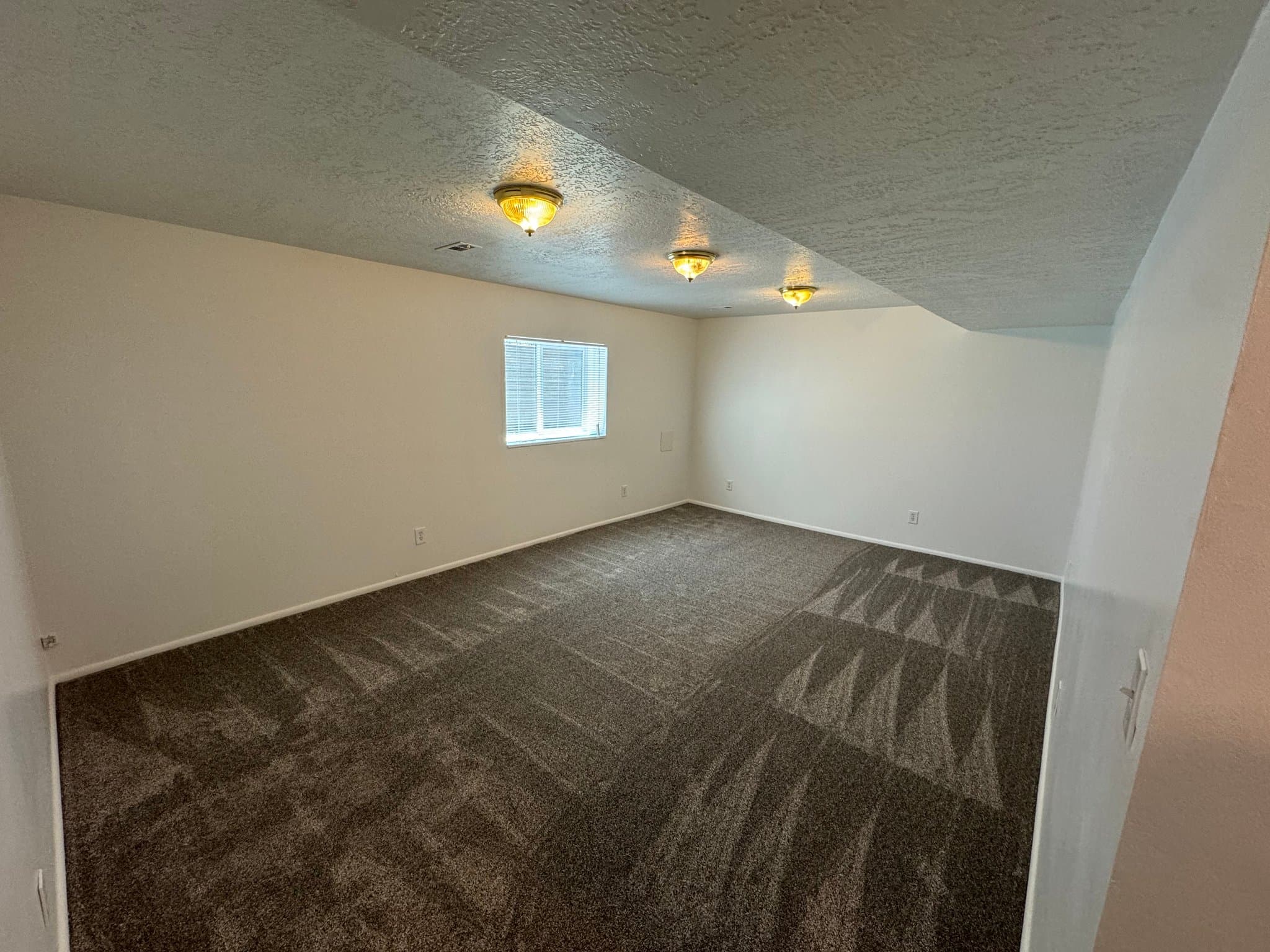 Kearns House: 5524 W Townsend Way