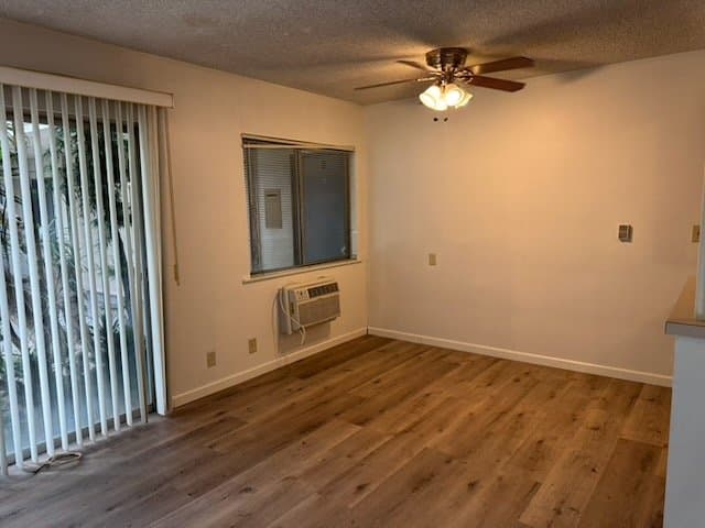 Alhambra Apartment: 920 N 1st St