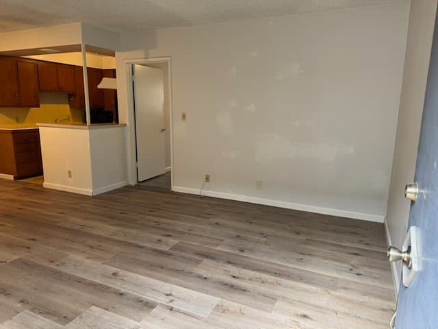Alhambra Apartment: 920 N 1st St