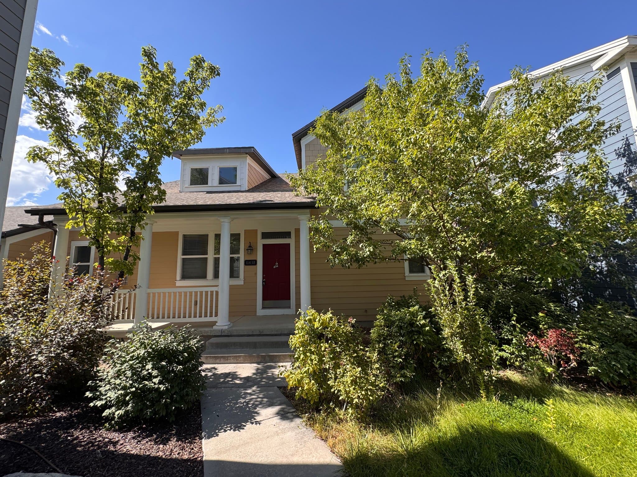 South Jordan House: 11438 Open View Ln