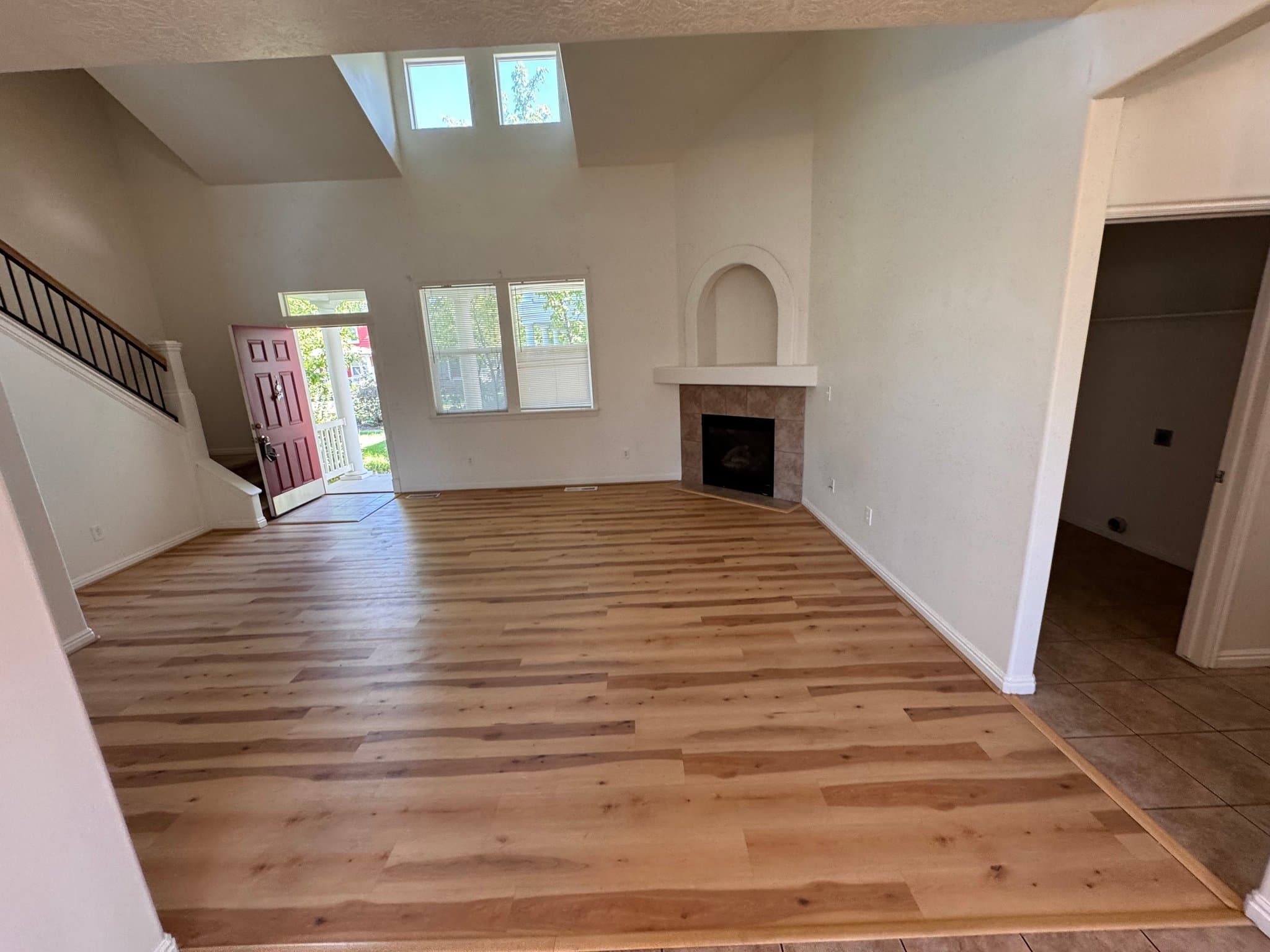 South Jordan House: 11438 Open View Ln