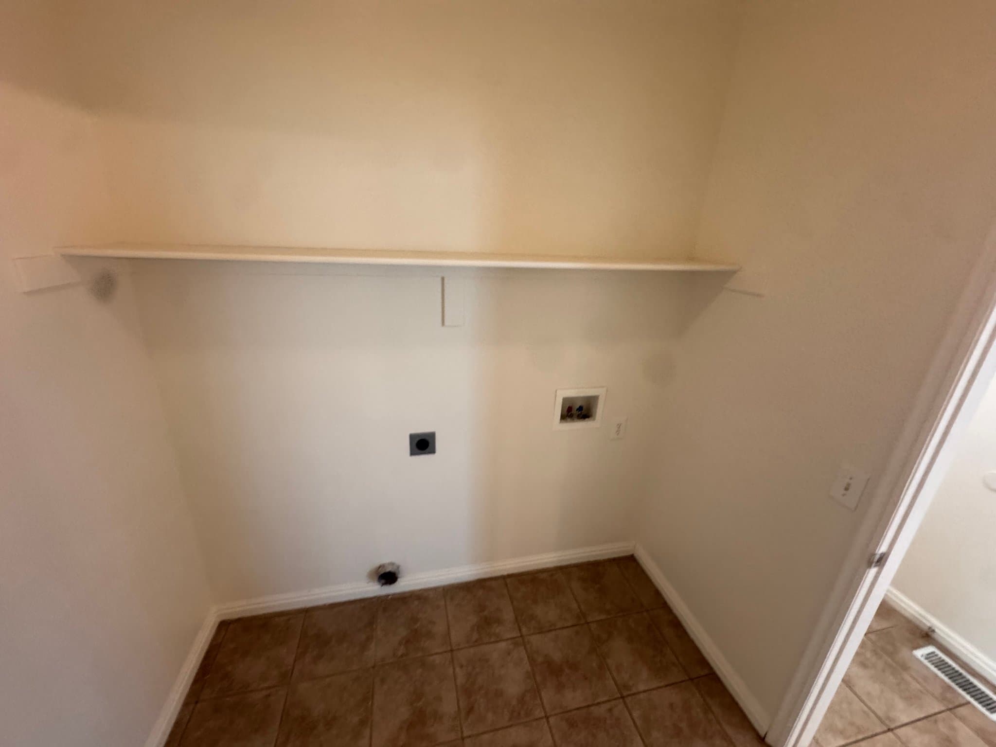 South Jordan House: 11438 Open View Ln
