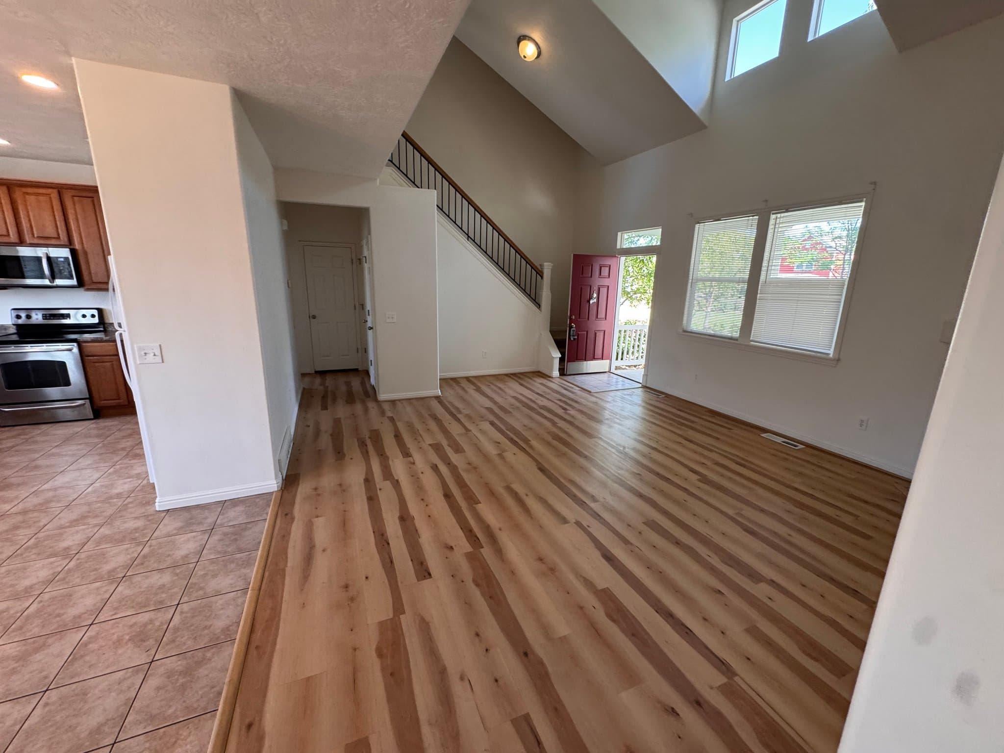 South Jordan House: 11438 Open View Ln