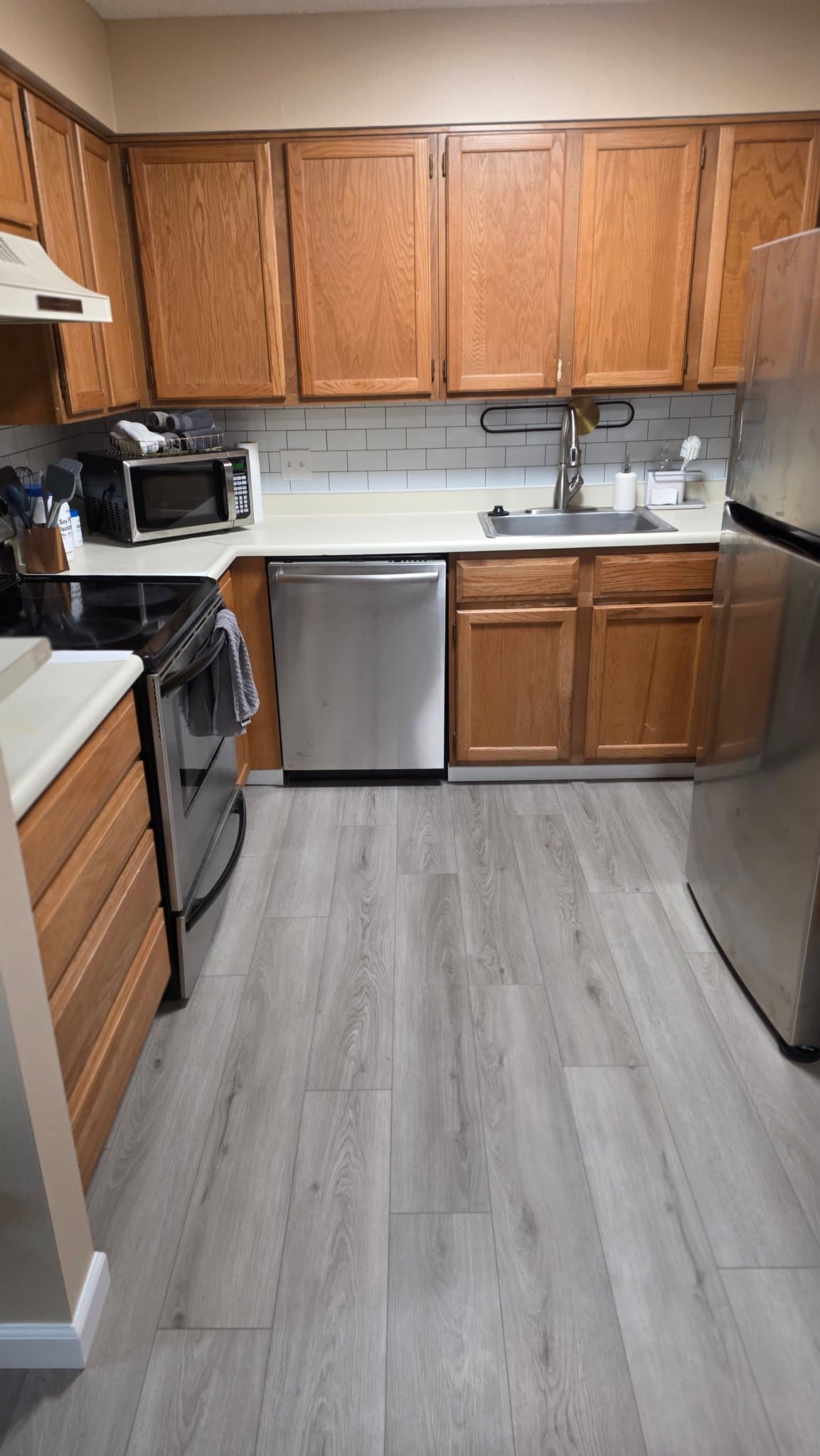 Lakewood Single Room: 211 Wright St