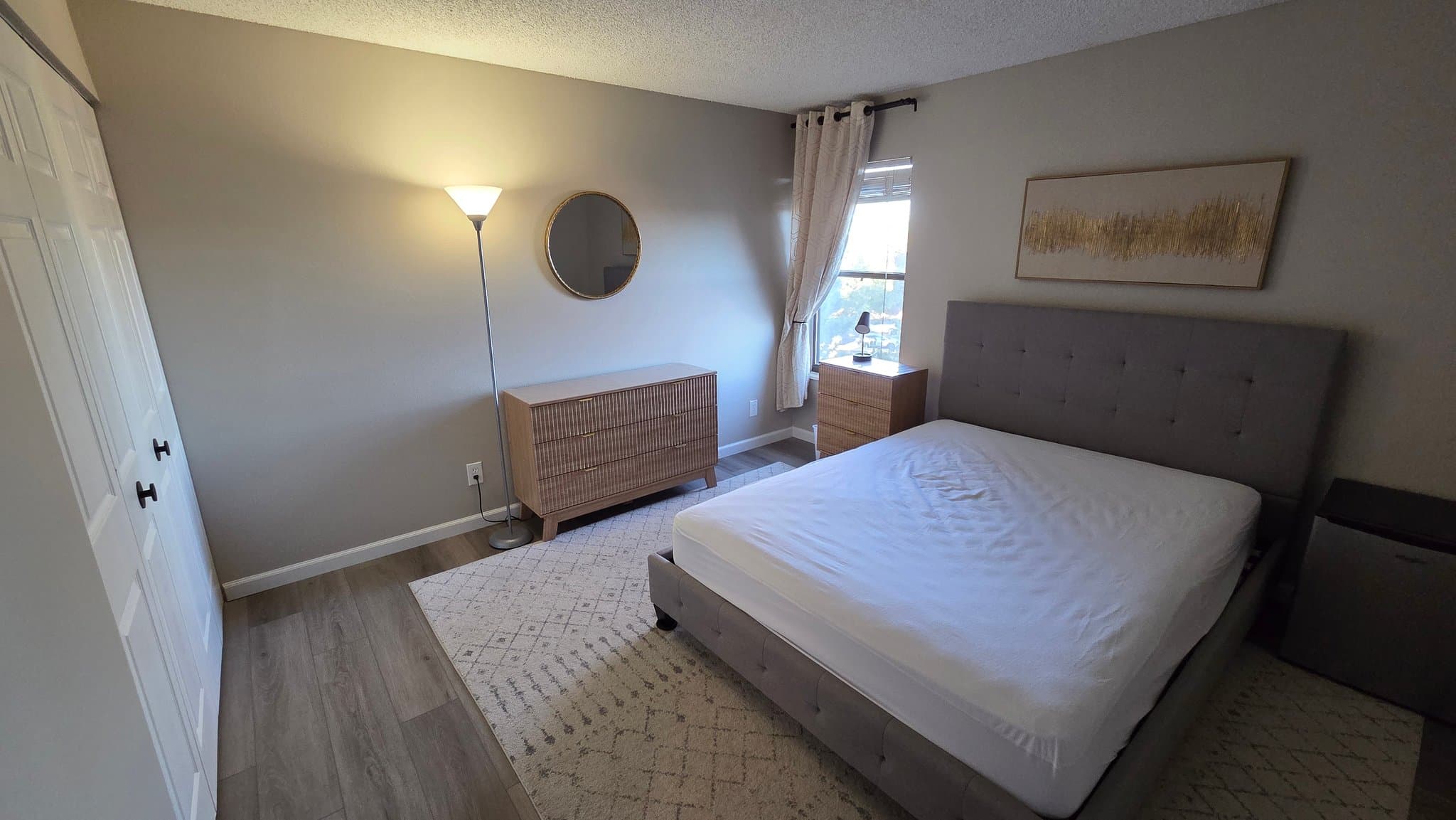 Lakewood Single Room: 211 Wright St
