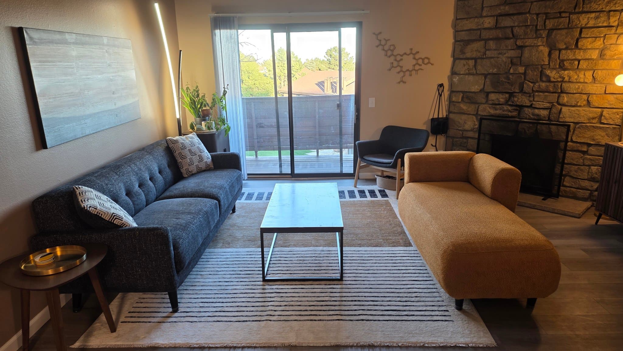 Lakewood Single Room: 211 Wright St