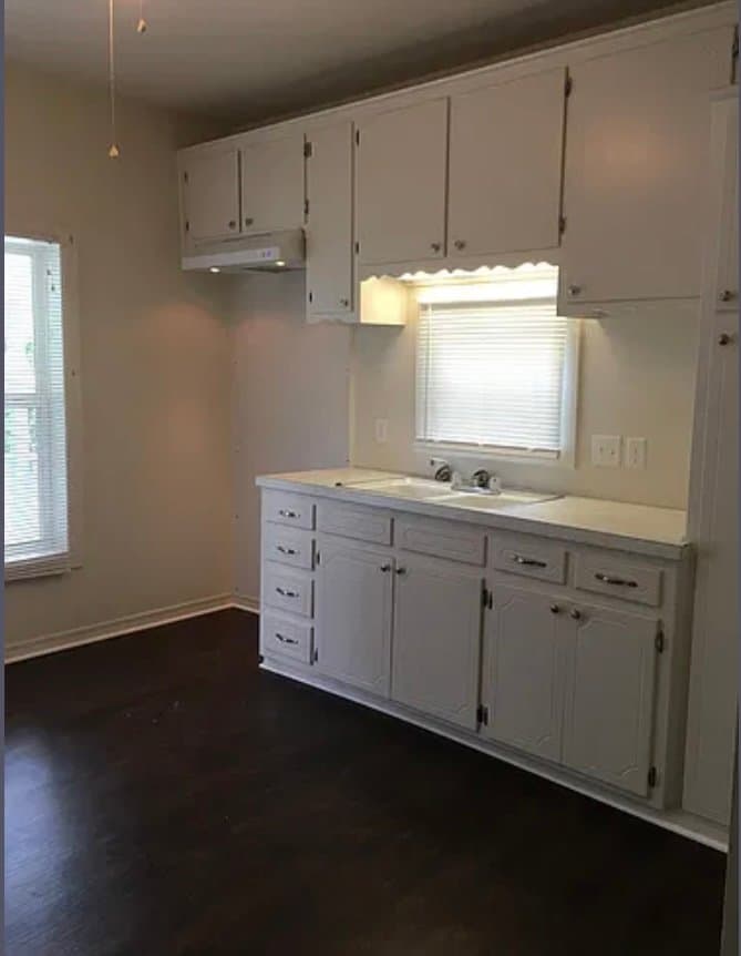 Ardmore House: 907 B St SE