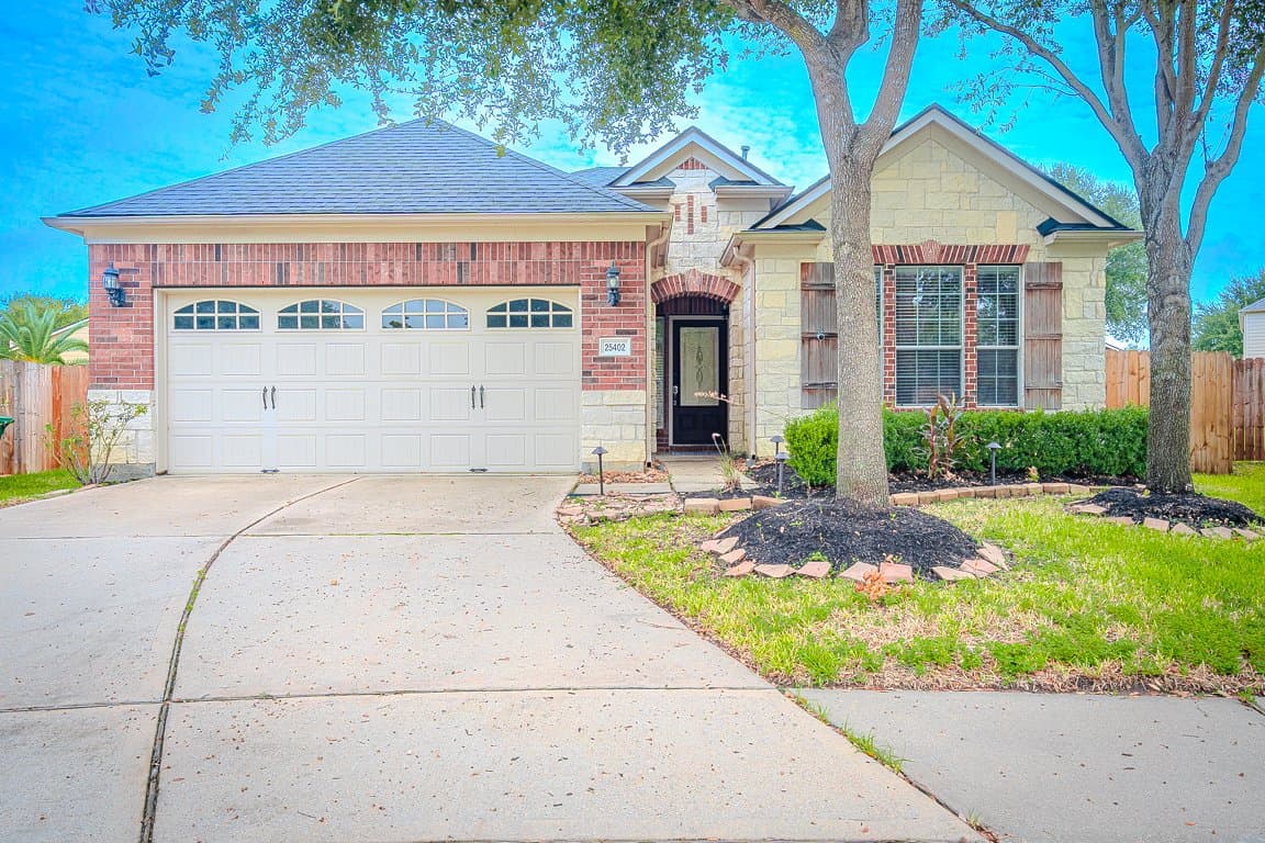 Katy House: 25402 Melody Canyon Court