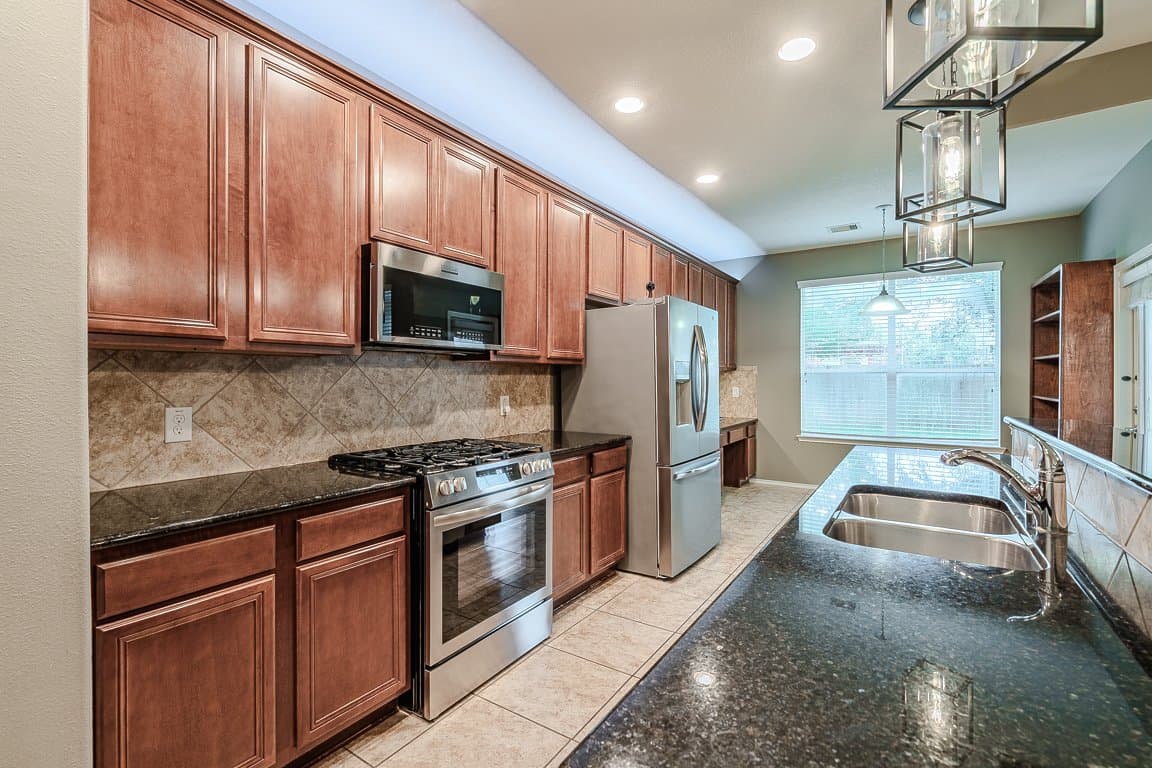 Katy House: 25402 Melody Canyon Court