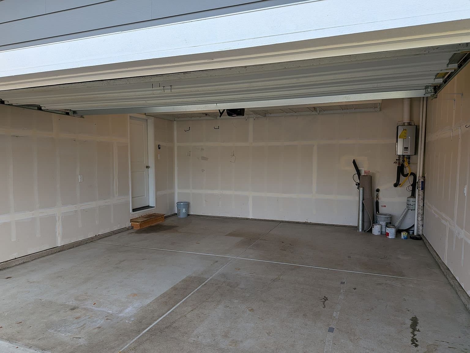 Lacey House: 8643 Spartacus St NE