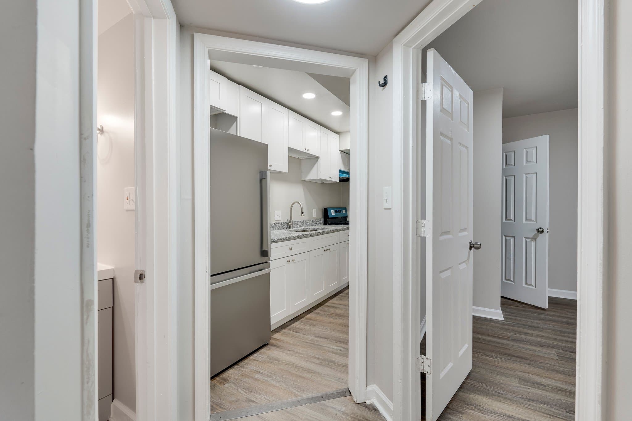 Washington Condo: 3016 30th St SE