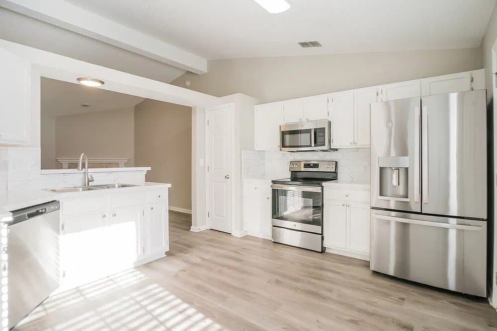 Jacksonville House: 7725 Fawn Lake Dr S