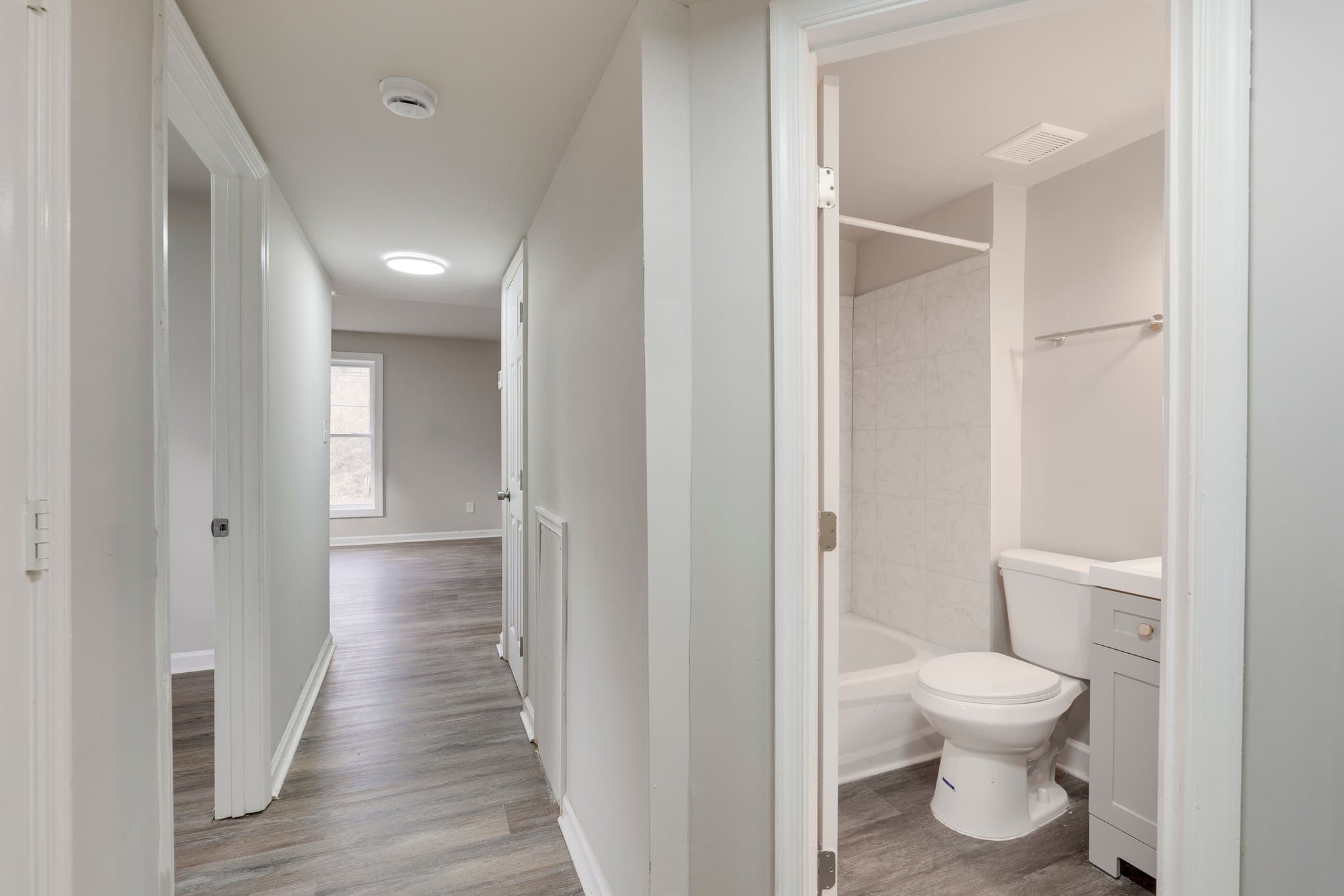 Washington Condo: 3016 30th St SE