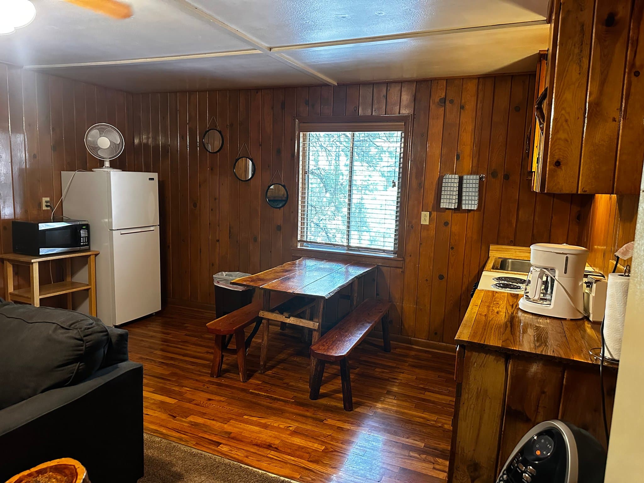 Pinetop House: 237 White Mountain Blvd