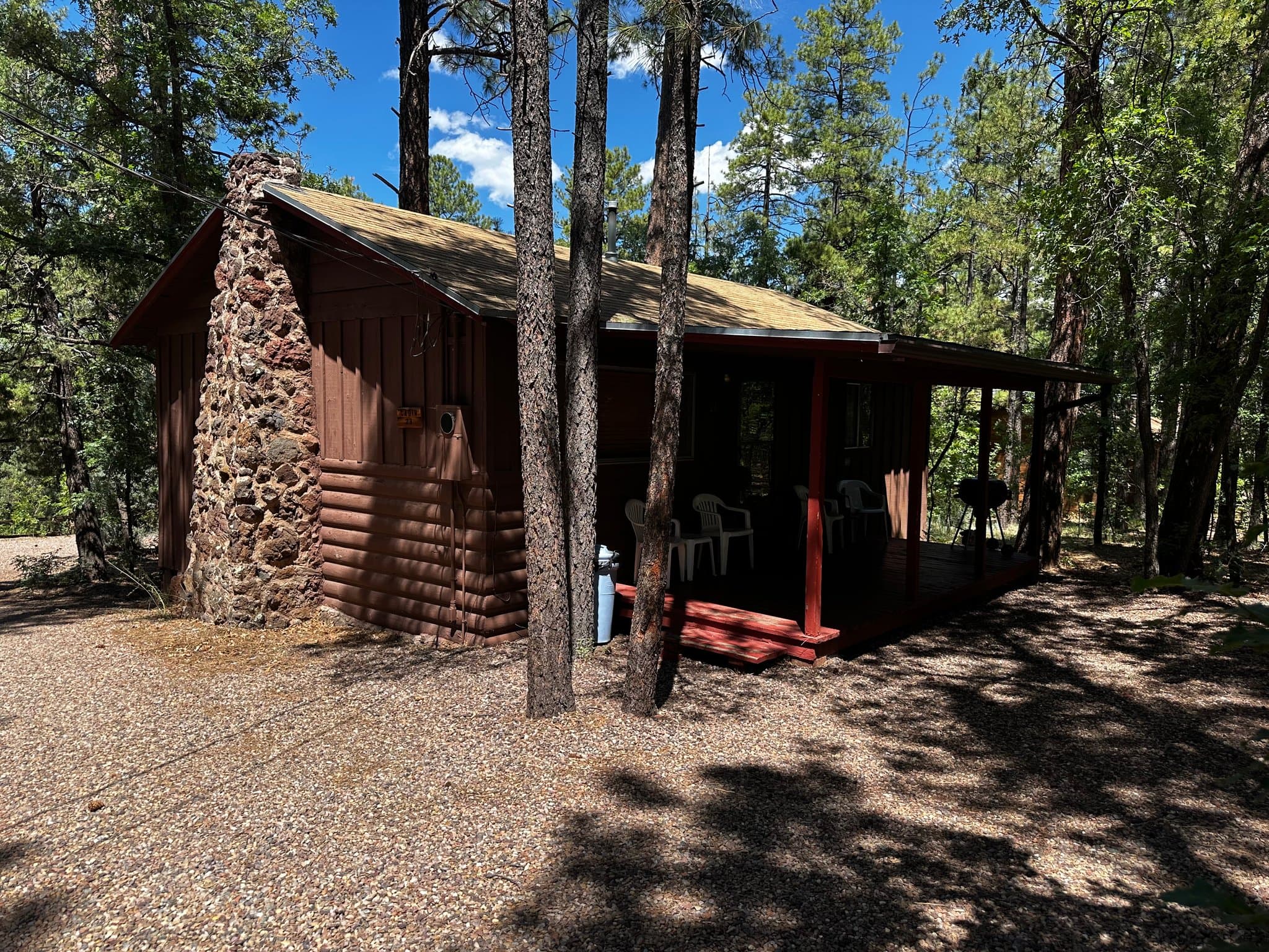 Pinetop House: 237 White Mountain Blvd