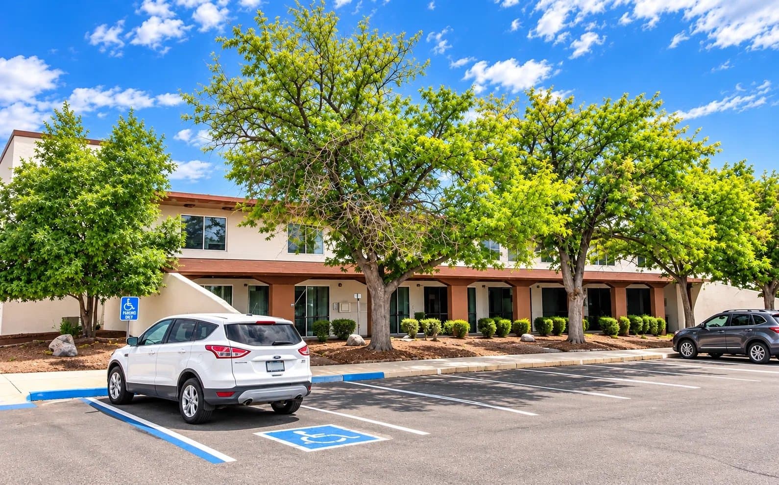 Pueblo Apartment: 201 S McCulloch Blvd