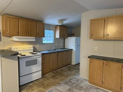 Martinsburg House: 19 Staubs Ct
