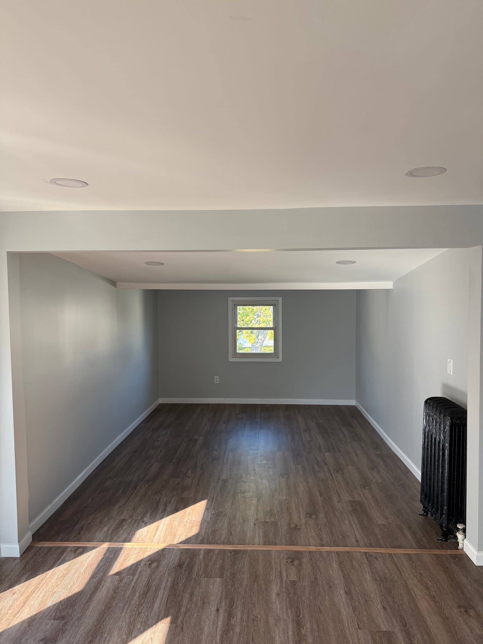 Somerville Apartment: 211 E Cliff St