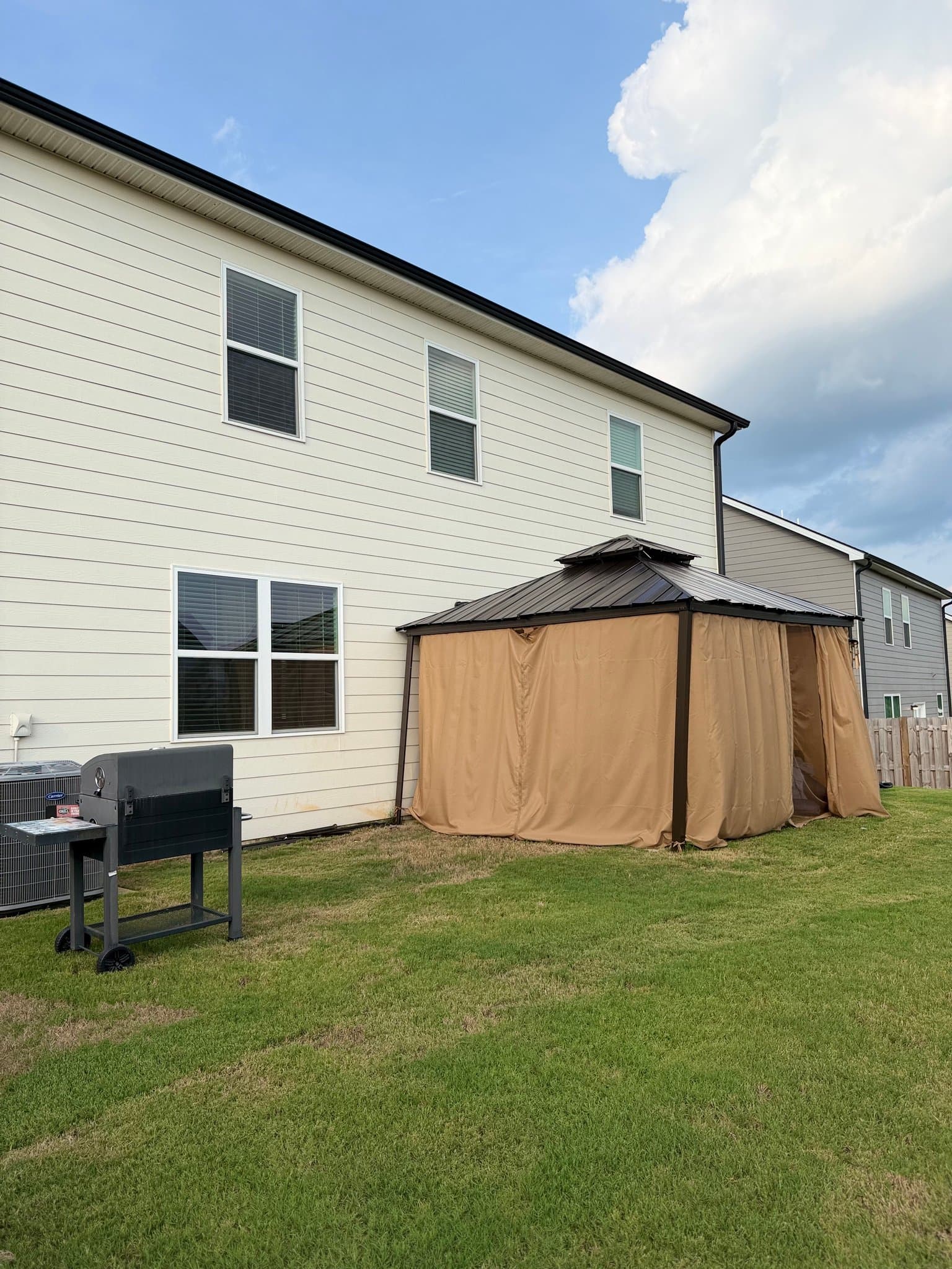 Locust Grove House: 225 Canberra Way
