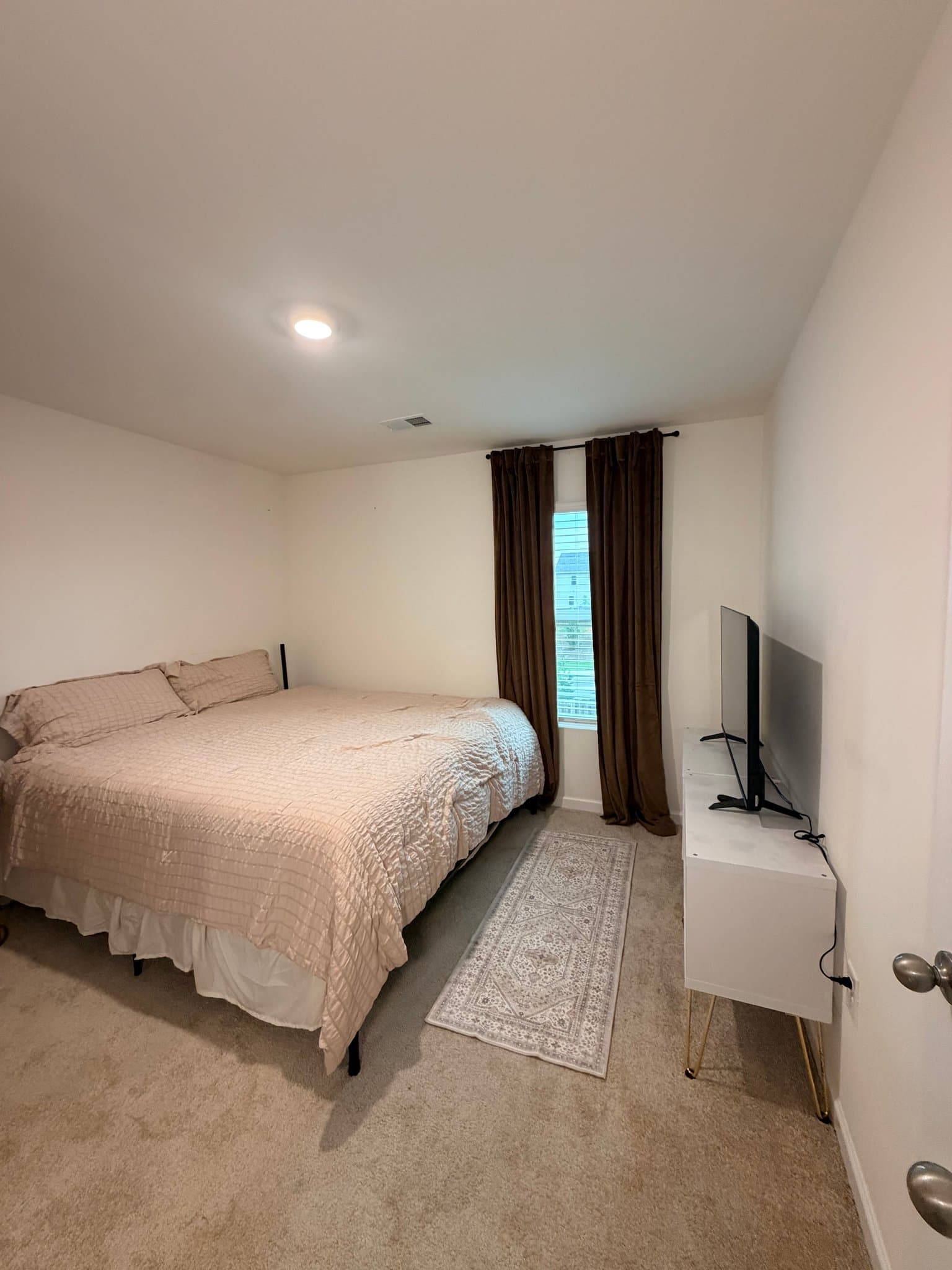 Locust Grove House: 225 Canberra Way