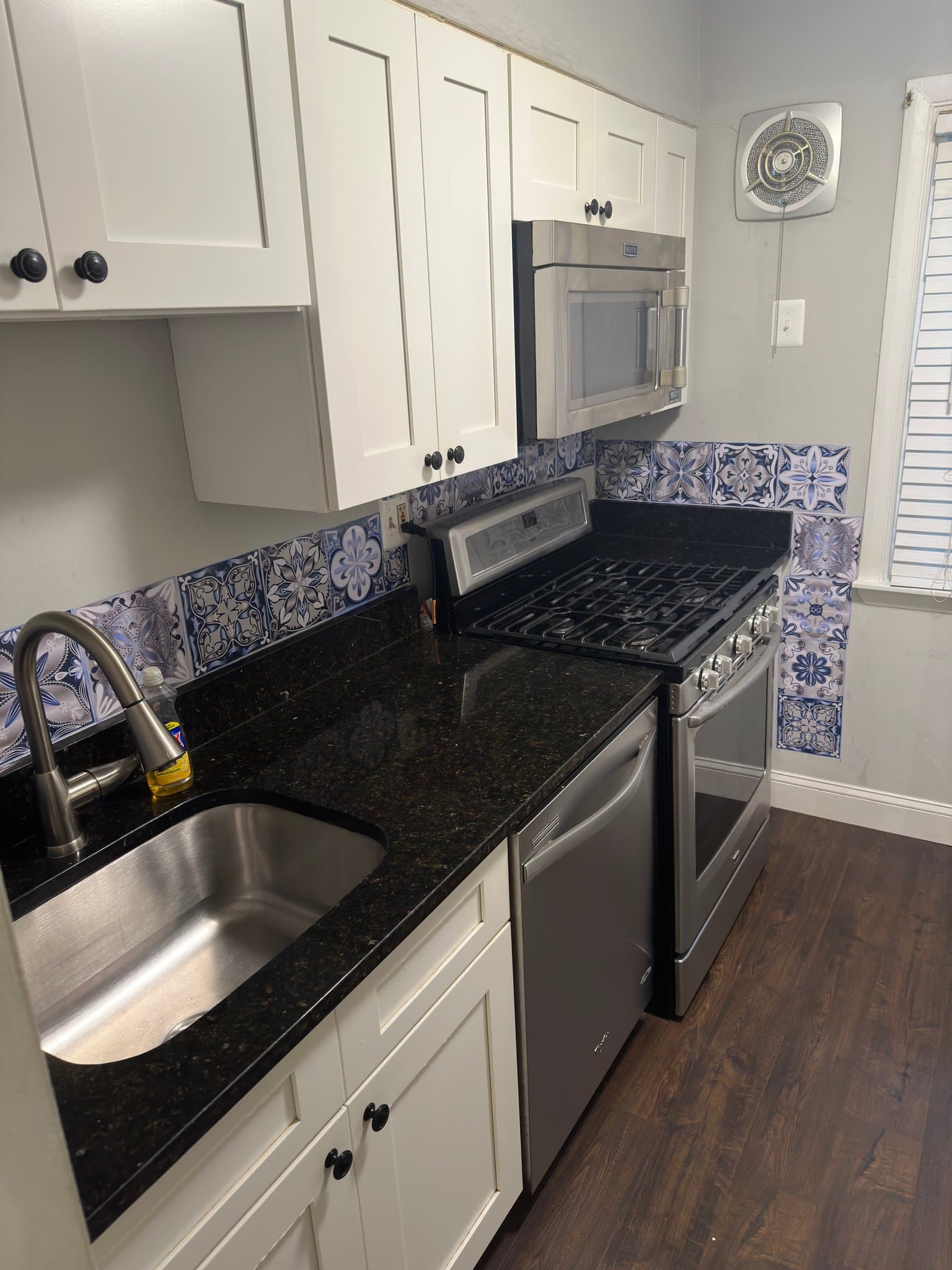 Fairfax Condo: 9481 Fairfax Blvd