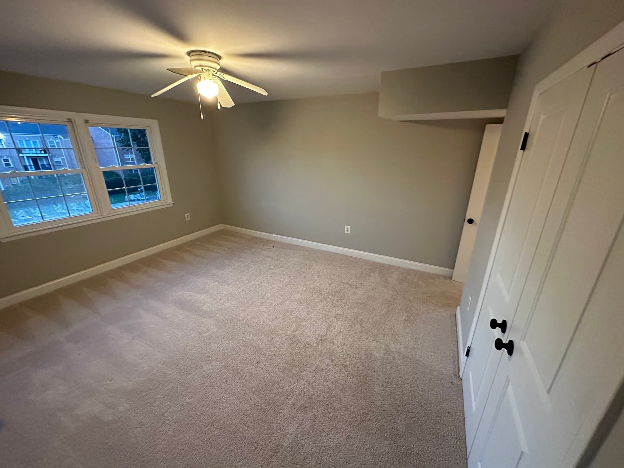 Fairfax Condo: 9481 Fairfax Blvd