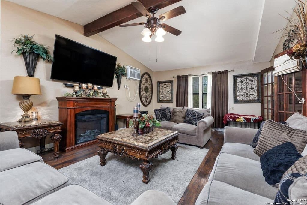 San Antonio House: 6203 Vista Valley Drive