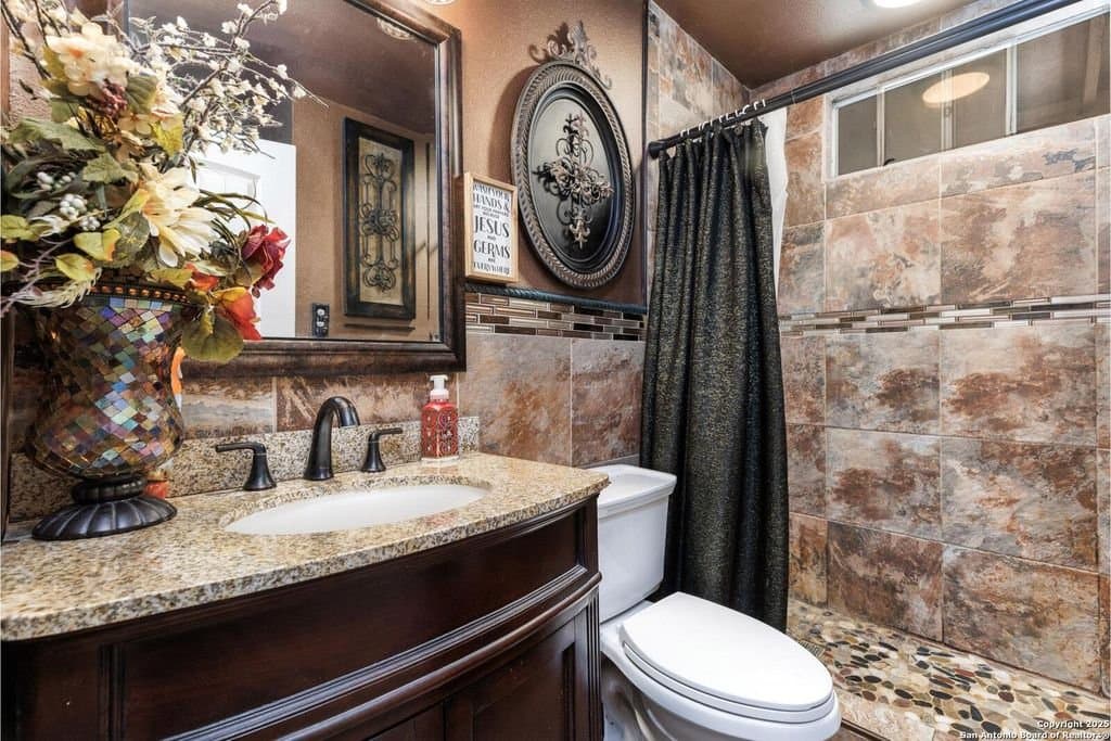 San Antonio House: 6203 Vista Valley Drive