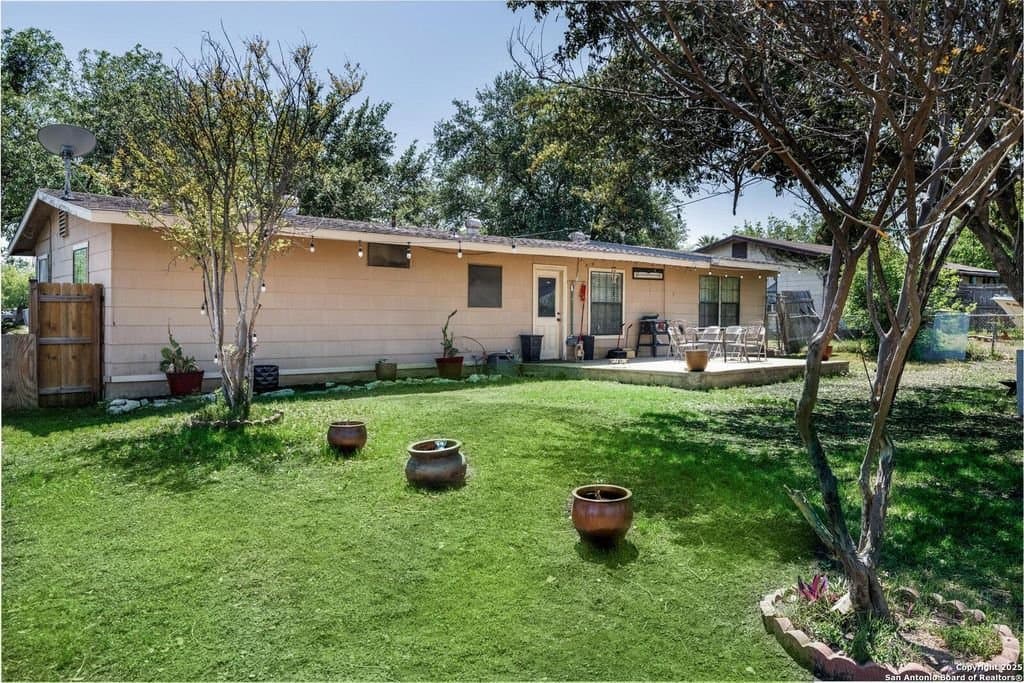 San Antonio House: 6203 Vista Valley Drive