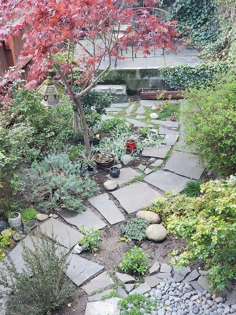 Brooklyn Multiplex: 18 Herkimer Street, apt 1